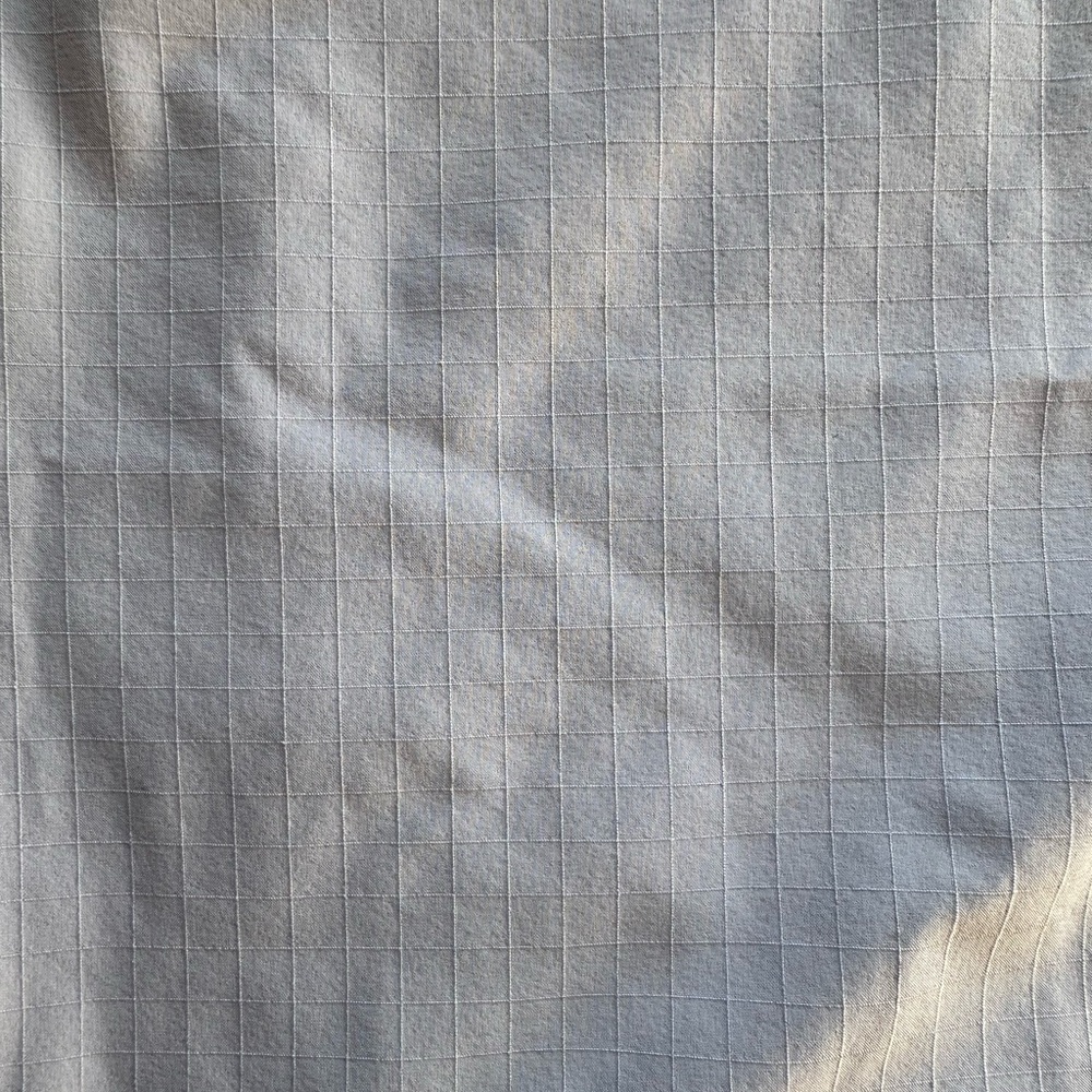 Lululemon Athletica Lightweight Strech  Top Women's Light Blue Short Sleeve Sz 4 - Picture 6 of 9